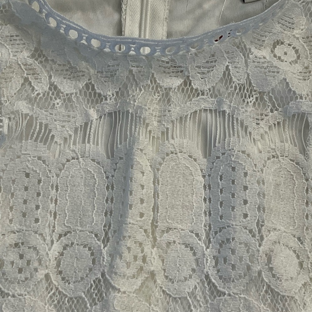 MOONRIVER DRESS SIZE JUNIOR LARGE BEAUTIFUL LACE NWT - Picture 7 of 16